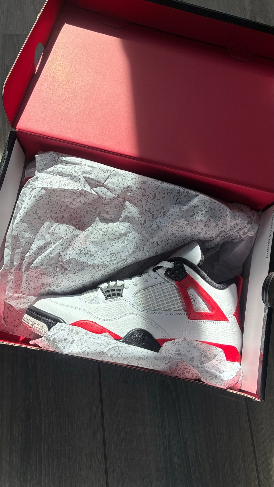 Nike Air Jordan 4 Retro Fire Red - Maat 40, Kleding | Heren, Ophalen of Verzenden, Zo goed als nieuw, Wit, Sneakers of Gympen