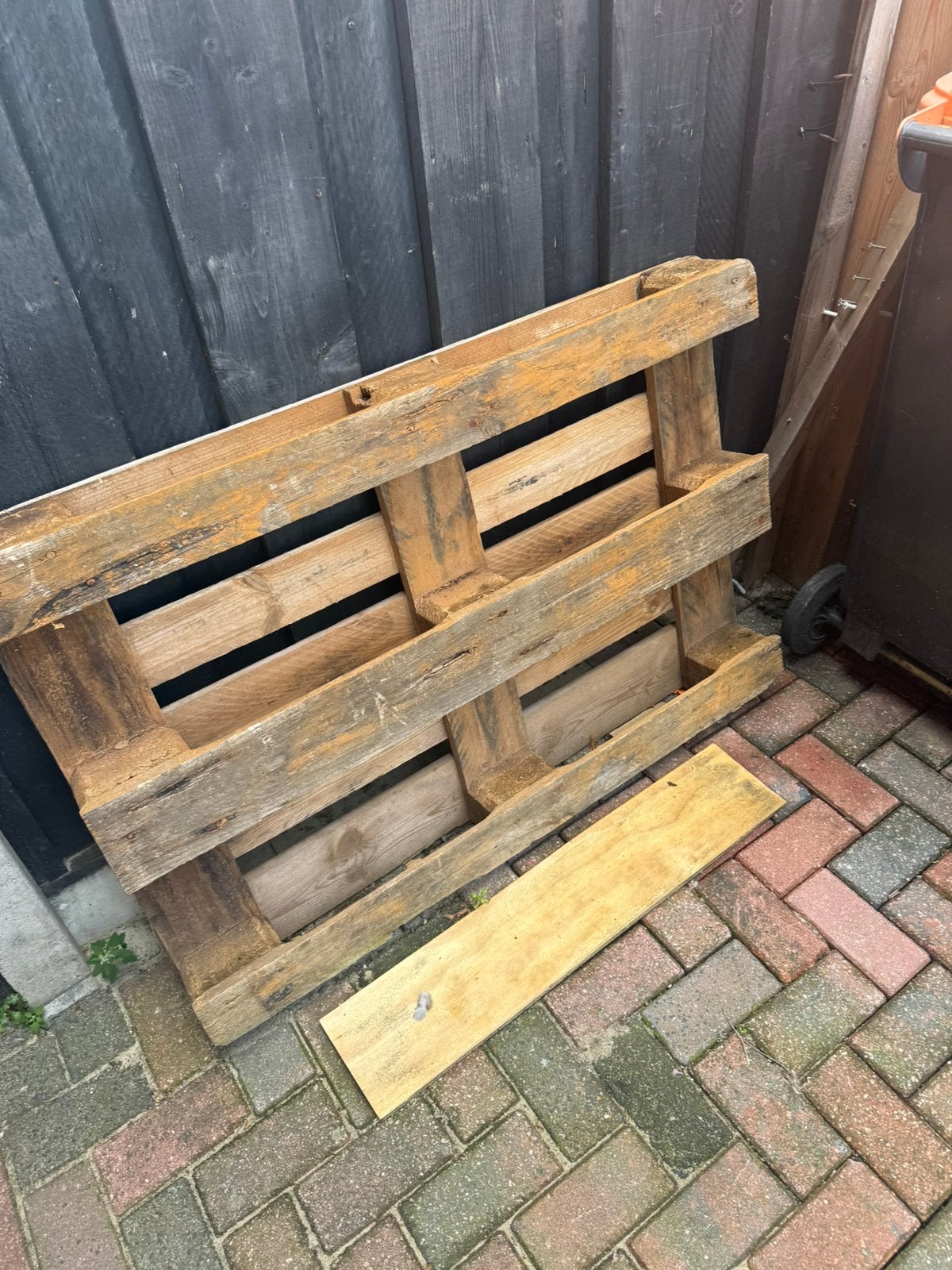 Pallet, Ophalen, Zo goed als nieuw