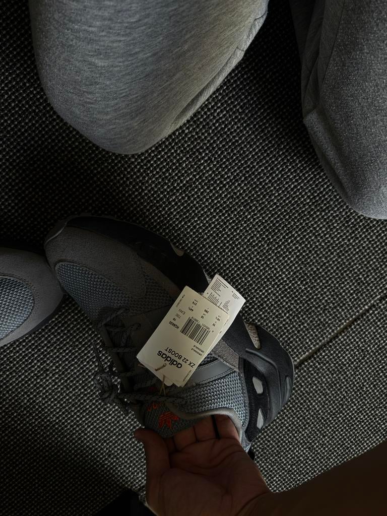 Adidas zx 22 boost maat 44 helemaal nieuw!, Ophalen of Verzenden, Zo goed als nieuw