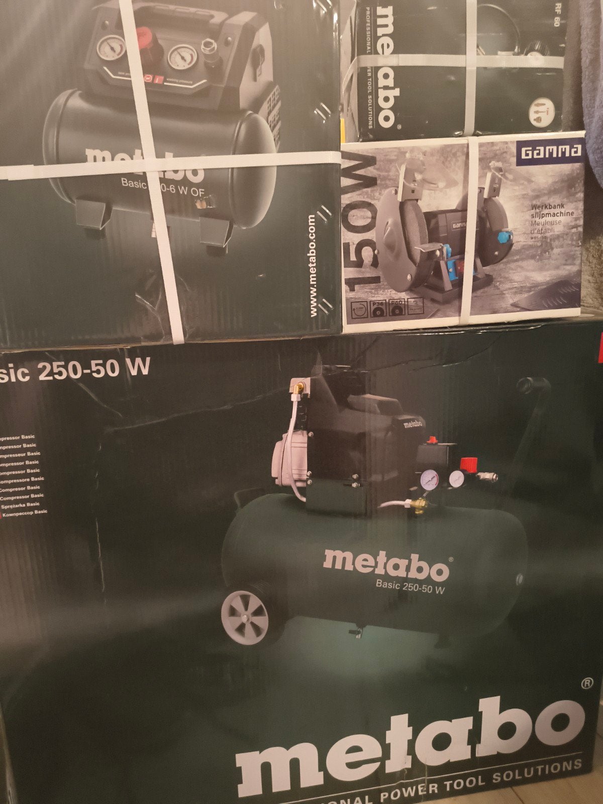 Compressor set Metabo Basic 250-50 W + slijpmachine Gamma, Doe-het-zelf en Verbouw, Ophalen, 6 tot 10 bar, Nieuw, 25 tot 100 liter
