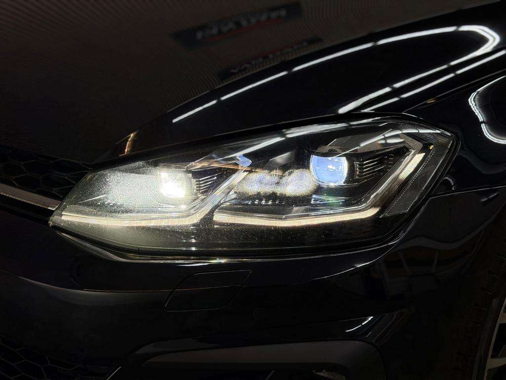 Volkswagen Golf 2.0 TDI GTD 2019 DSG PANO LED CAMERA FULL, 730 kg, Gebruikt, 4 cilinders, Alcantara