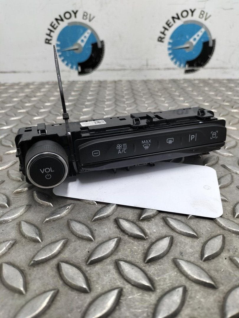 FORD TRANSIT COURIER TREND RADIO R2X618K811AC 2024, Auto-onderdelen, Overige Auto-onderdelen, Ophalen of Verzenden, Gebruikt, Stiba lid
