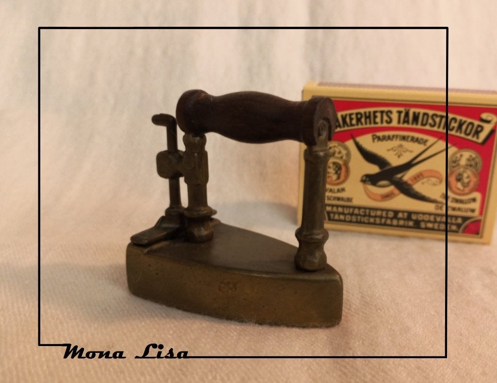 Miniatuur Strijkijzer – 5,5 cm hoog, Antiek en Kunst, Ophalen of Verzenden