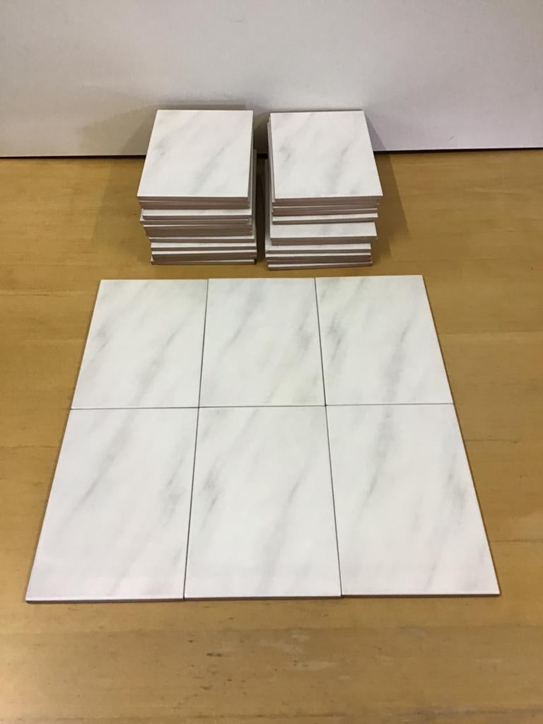 Witte tegels met marmer motief, 22,5 x 15 cm, Doe-het-zelf en Verbouw, Tegels, Nieuw, 20 tot 40 cm, Minder dan 5 m², Wandtegels