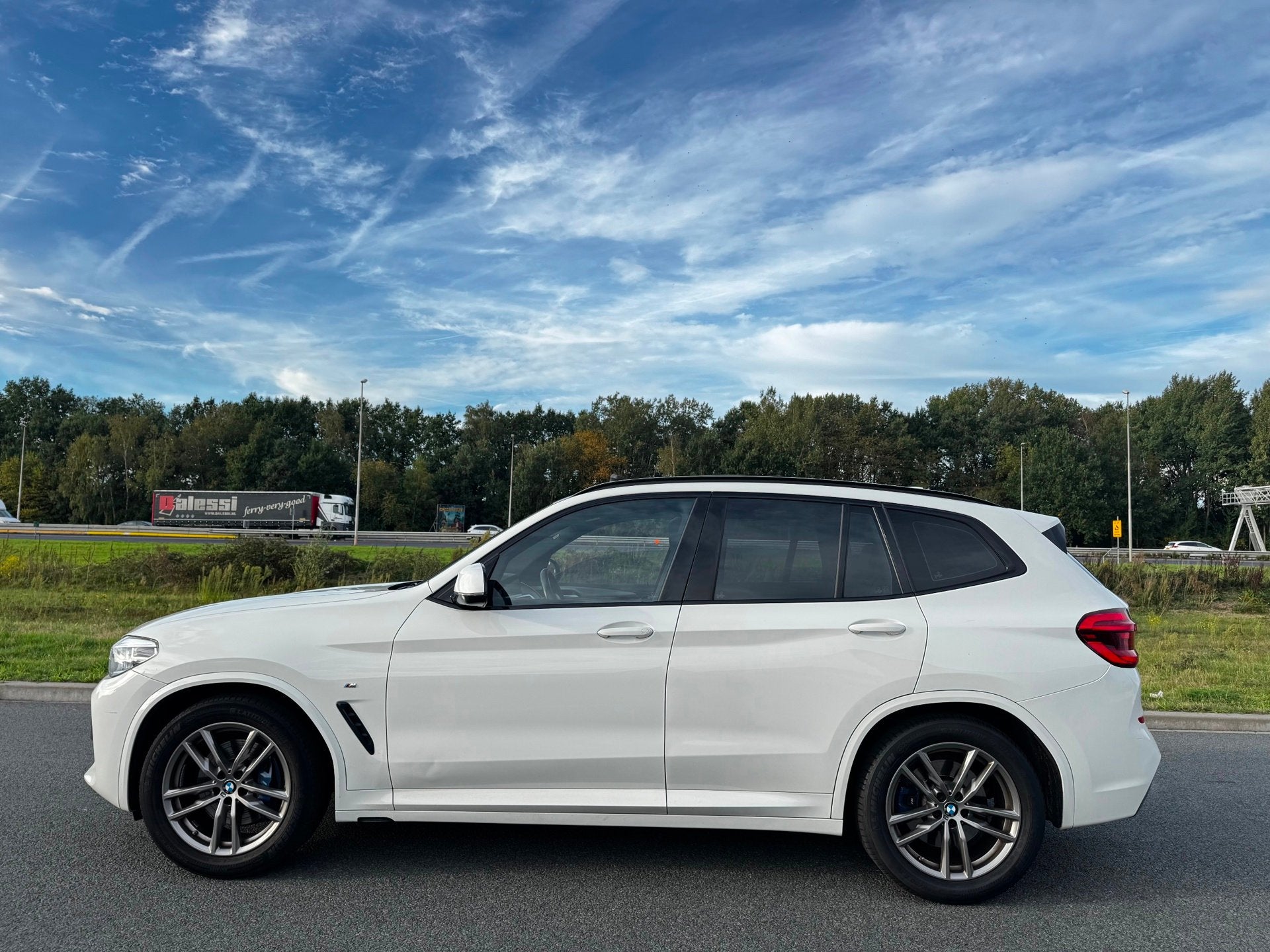 Foto 2 van BMW X3 XDrive30i High Executive M-PAKKET|AUT|ACC|HEADUP|PANO
