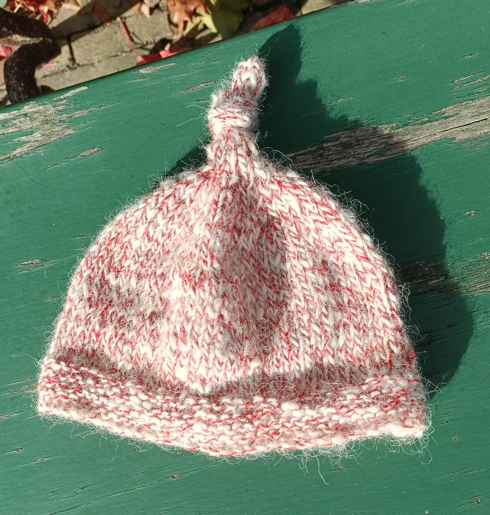 Alpaca wollen baby mutsje wit / rood 40 cm 0 - 6 maanden, Maat 50, Jongetje of Meisje, Nieuw, Ophalen of Verzenden