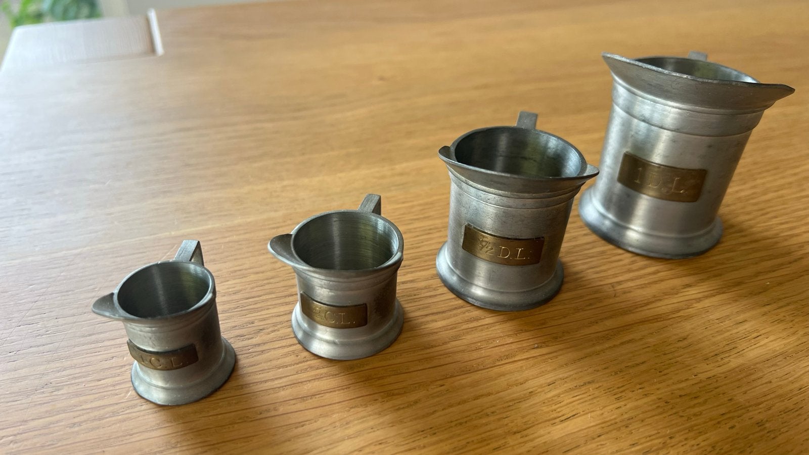 Set van 4 antieke tinnen maatbekers, Ophalen of Verzenden