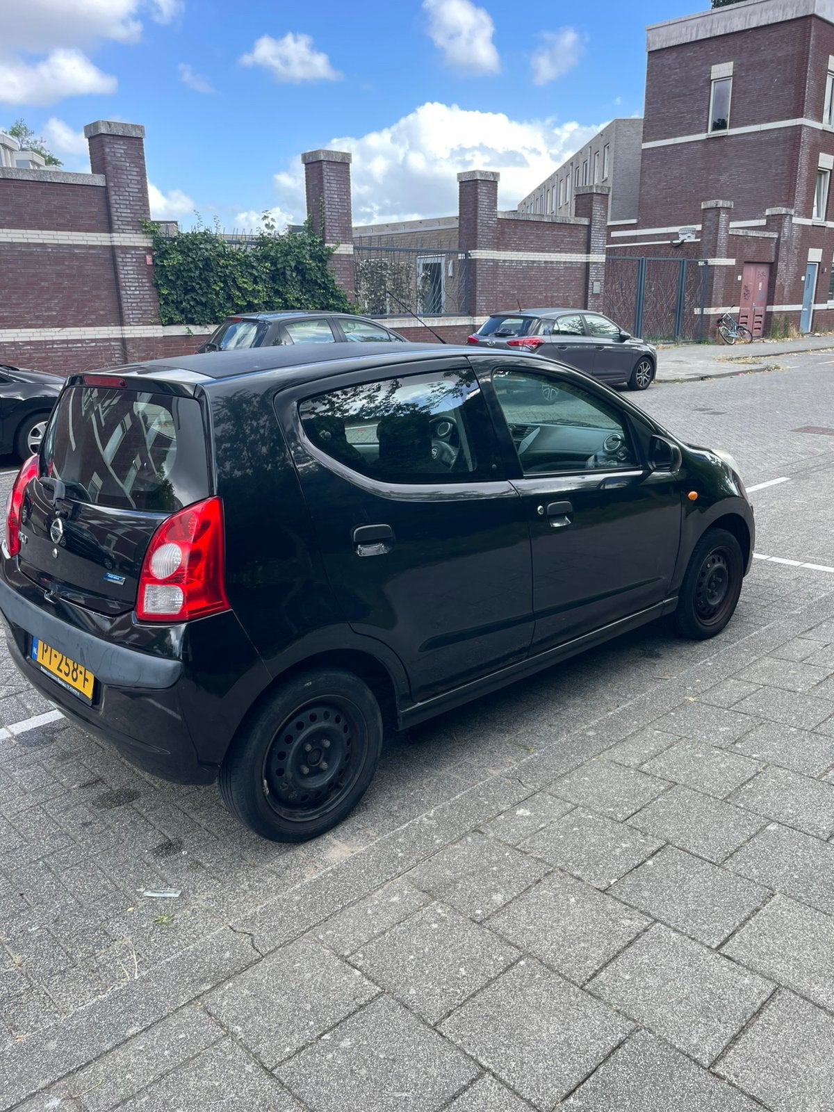 Nissan Pixo 1.0 50KW 5D 2011 Zwart, Voorwielaandrijving, 200 kg, 4 stoelen, Handgeschakeld