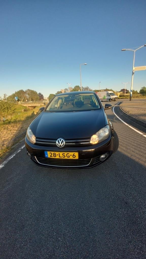Volkswagen Golf 1.4 TSI 90KW DSG 2010 Zwart, 4 cilinders, Alcantara, Origineel Nederlands, 650 kg