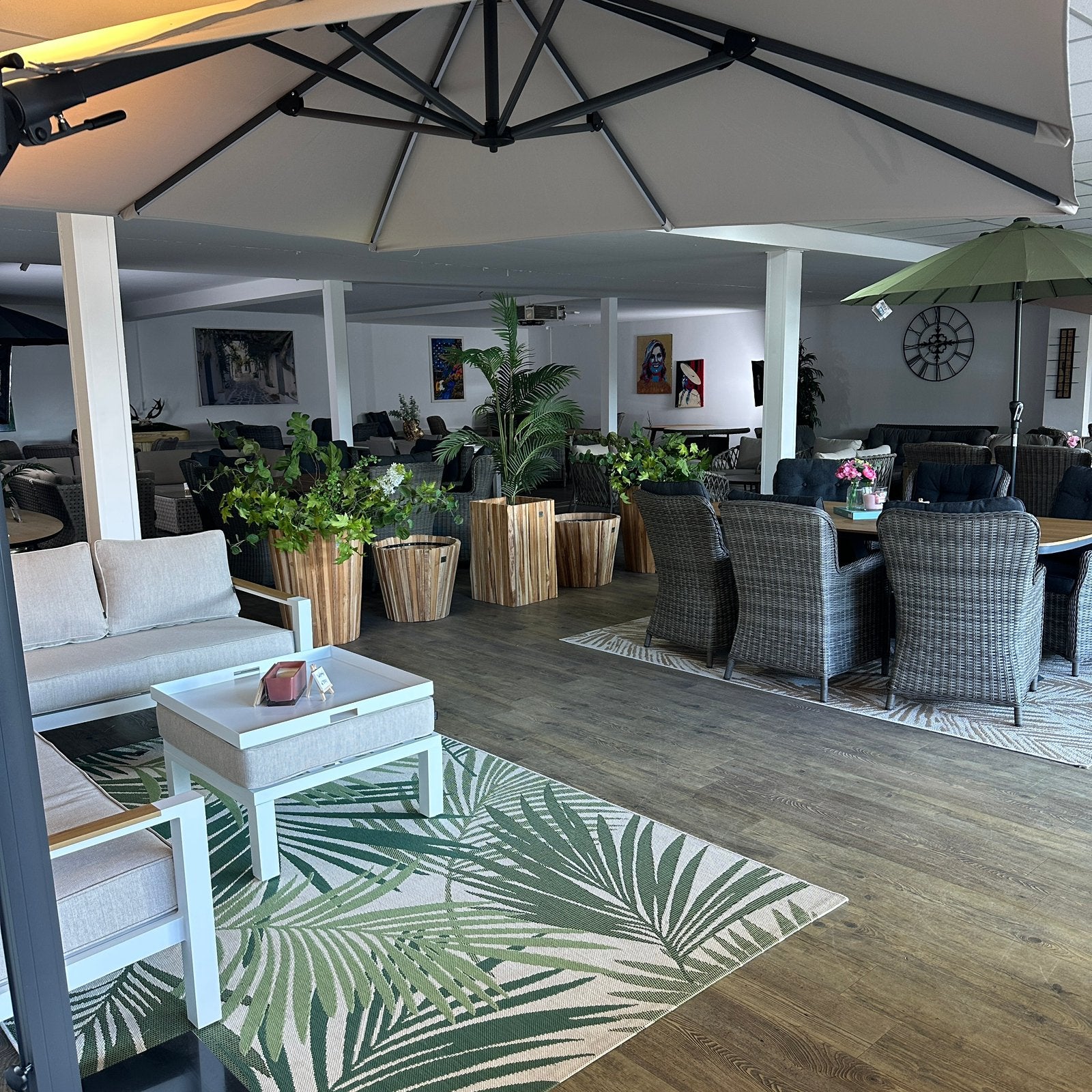Showroom modellen & Tweedehands tuinmeubelen