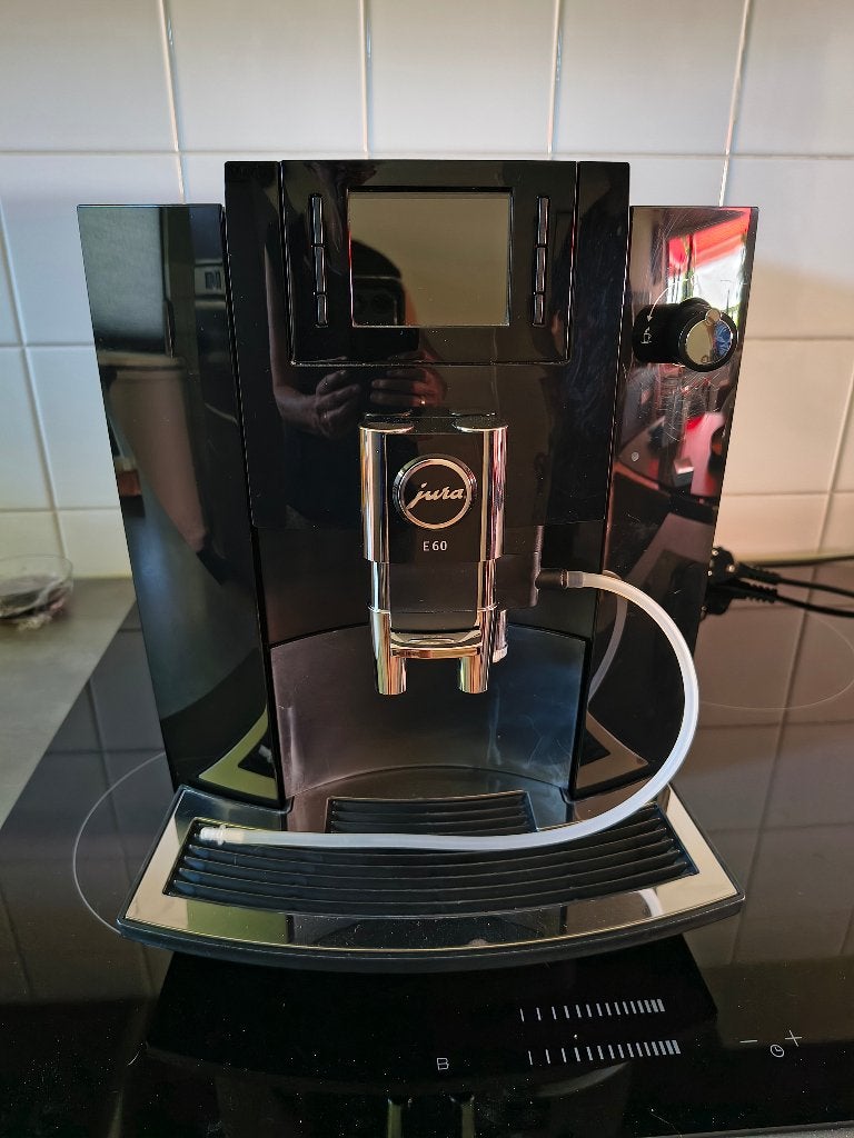 Jura koffie volautomaat, Ophalen, Afneembaar waterreservoir, Gebruikt, Koffiemachine