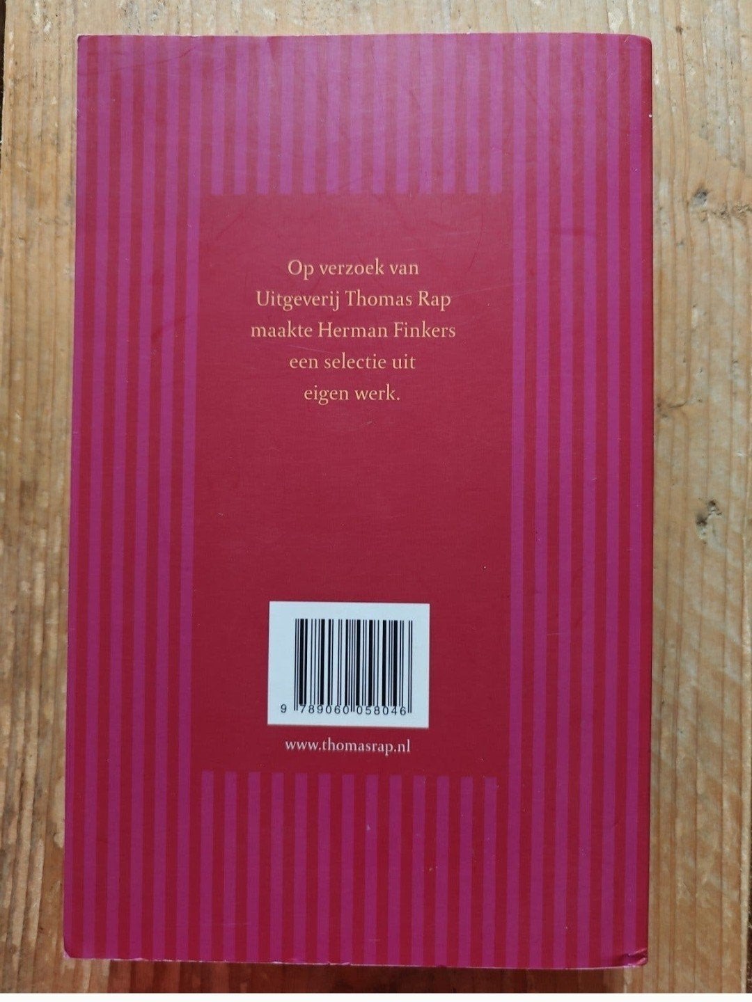 Liefde is vreemd., Ophalen of Verzenden, Zo goed als nieuw