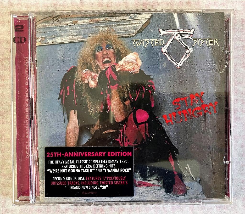CD -Twisted Sister – Stay Hungry 2009, Ophalen of Verzenden, Zo goed als nieuw