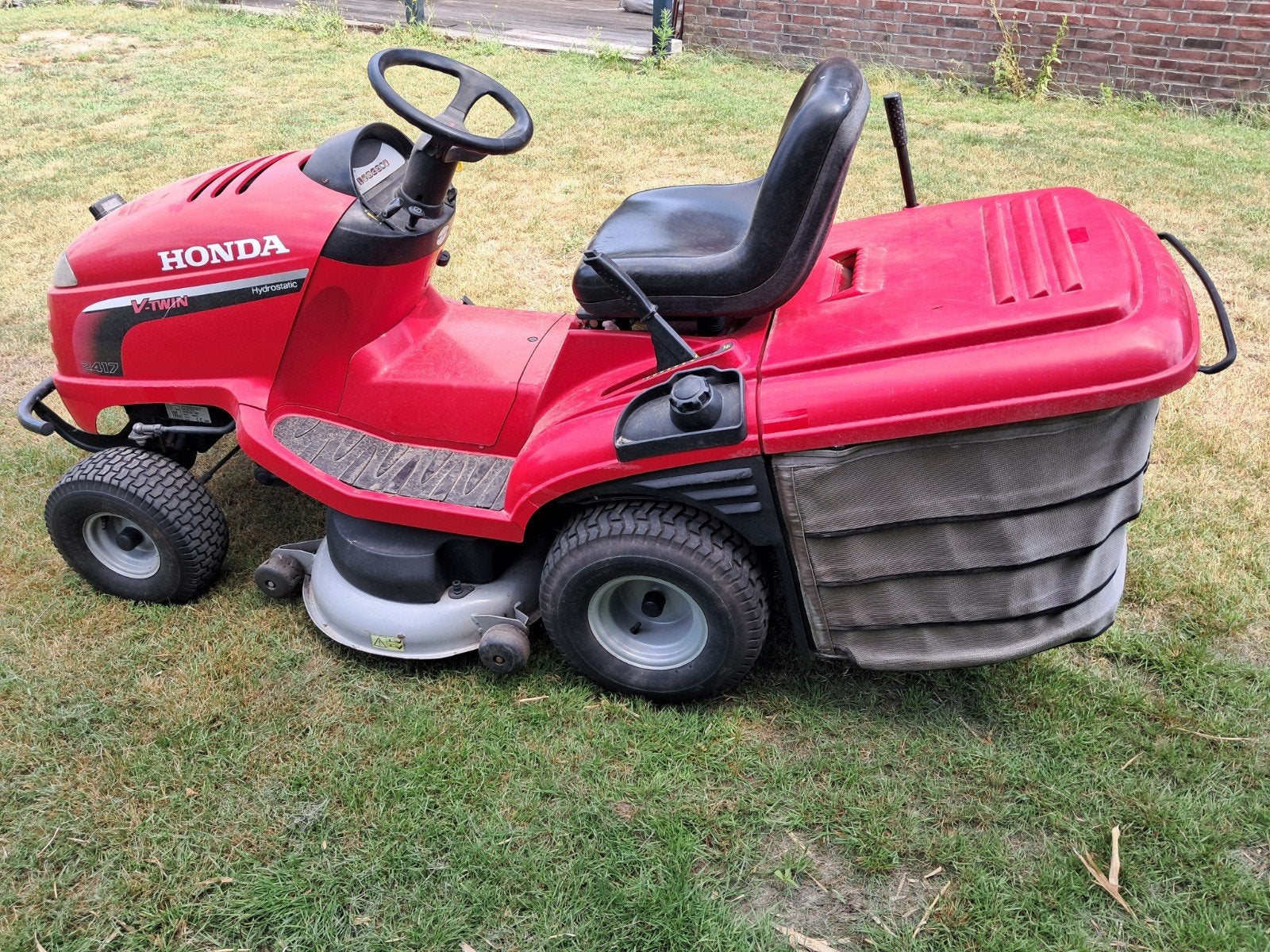 Honda HF2417, Tuin en Terras, Zitmaaiers, Ophalen, Honda, Gebruikt, Opvangbak