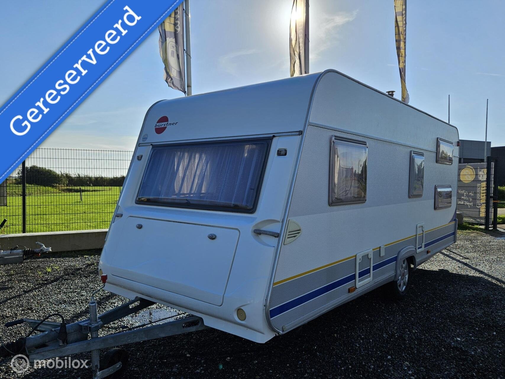BURSTNER FUN 480 TK|STAPELBED|5/6 PERSOONS|VOORTENT|LUIFEL|T, Caravans en Kamperen, Overige typen, 7 tot 8 meter, 750 - 1000 kg