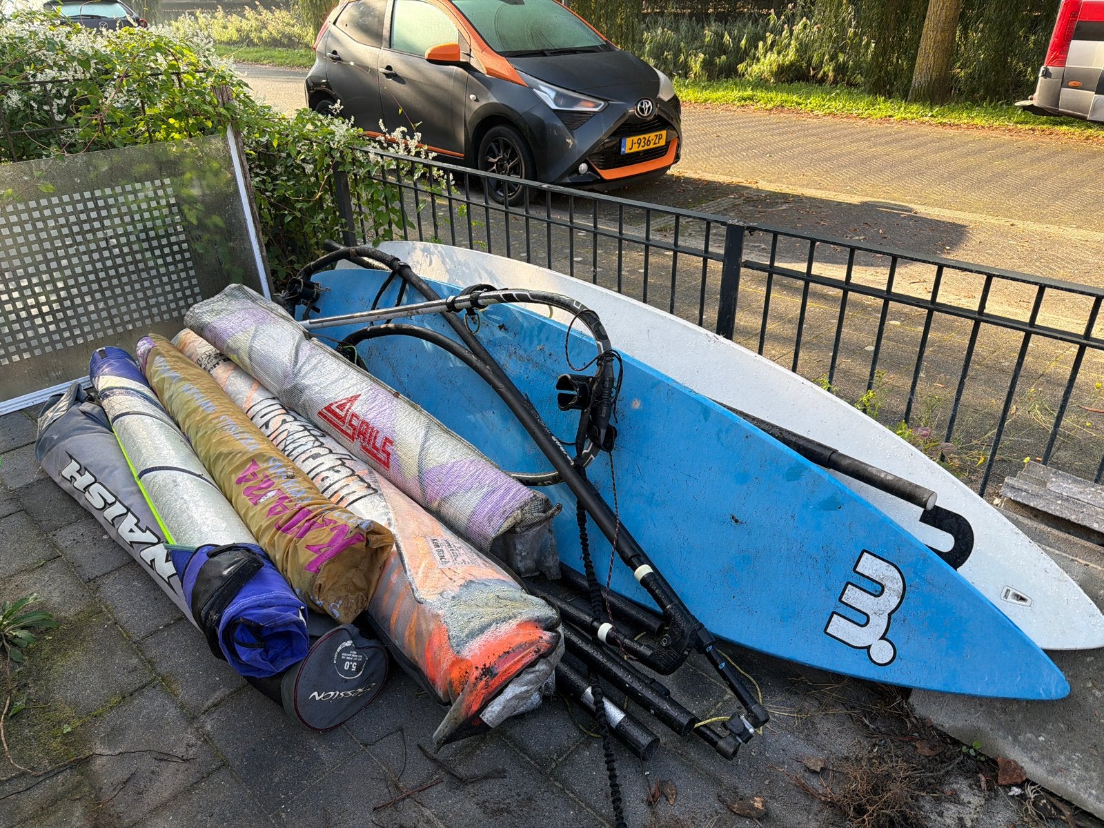 Complete Windsurf Set: Planken, Zeilen, Gieken en Masten, Watersport en Boten, Ophalen, 250 tot 300 cm, Met giek, 5 tot 6.5 m²