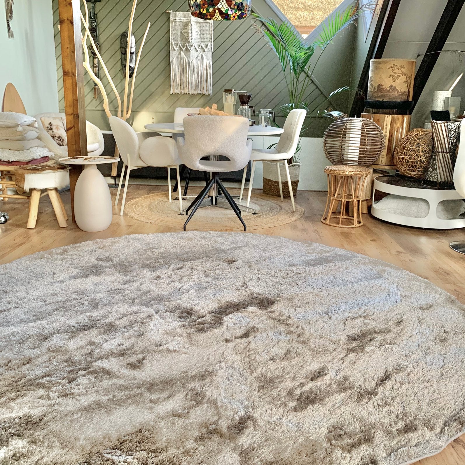 Glorious taupe - royale xxl vloerkleed - fotoshoot, Ophalen, Rond, 200 cm of meer, Zo goed als nieuw