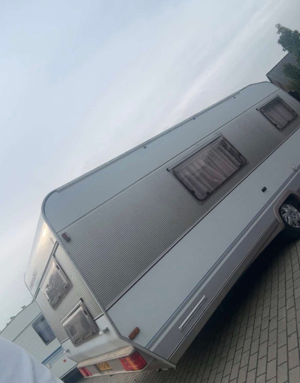 Nette Detthleff 560! 6 pers! TK Met kinderkamer en voortent, Schokbreker, Rondzit, Bedrijf, Dethleffs