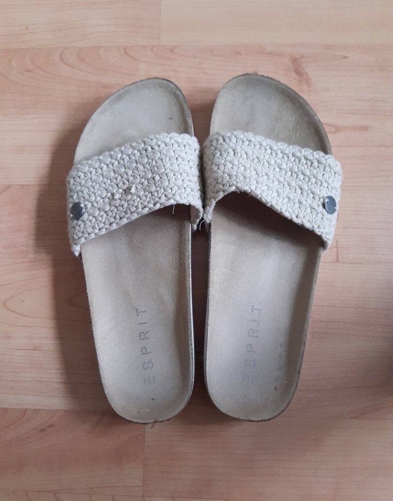 Slippers, Esprit, Ophalen of Verzenden, Gedragen, Beige