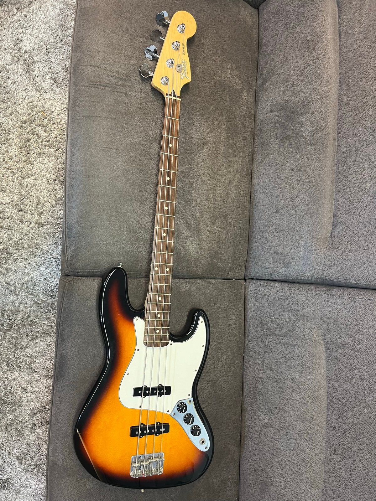 Prachige Fender Jazz Bass MiM met custom shop 60’s pickups, Muziek en Instrumenten, Ophalen, Zo goed als nieuw, Elektrisch