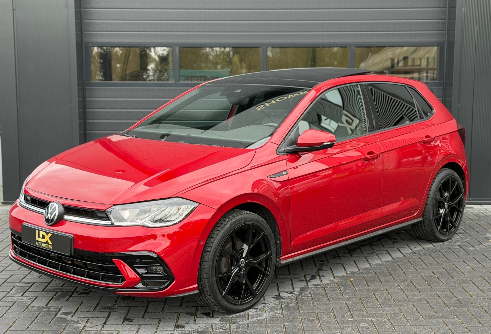 Volkswagen Polo 1.0 TSI R-Line|Pano|IQ|Camera|Carplay|, Auto's, Voorwielaandrijving, Stof, Gebruikt, Zwart