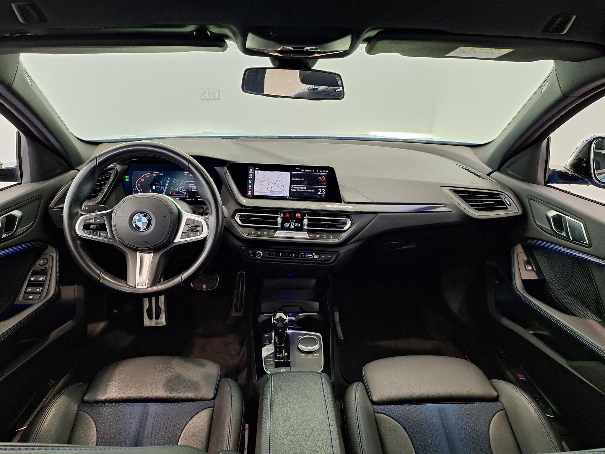 BMW 1-serie 118i Executive Edition | M-Sport | Camera | Stoe, Auto's, Dealer onderhouden, Gebruikt, Origineel Nederlands, Bedrijf