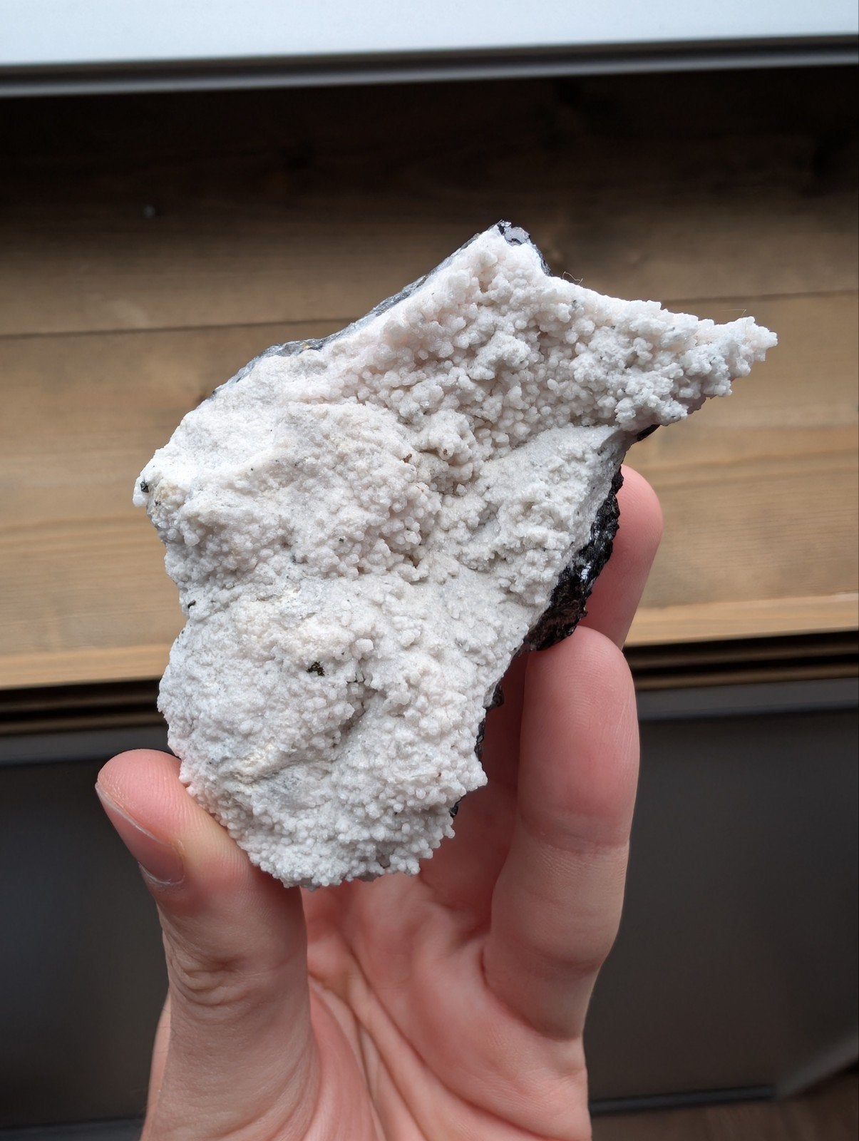 Rhodochrosiet op chalcopyriet en galeniet uit Bulgarije, Verzamelen, Mineralen en Fossielen, Ophalen of Verzenden, Mineraal