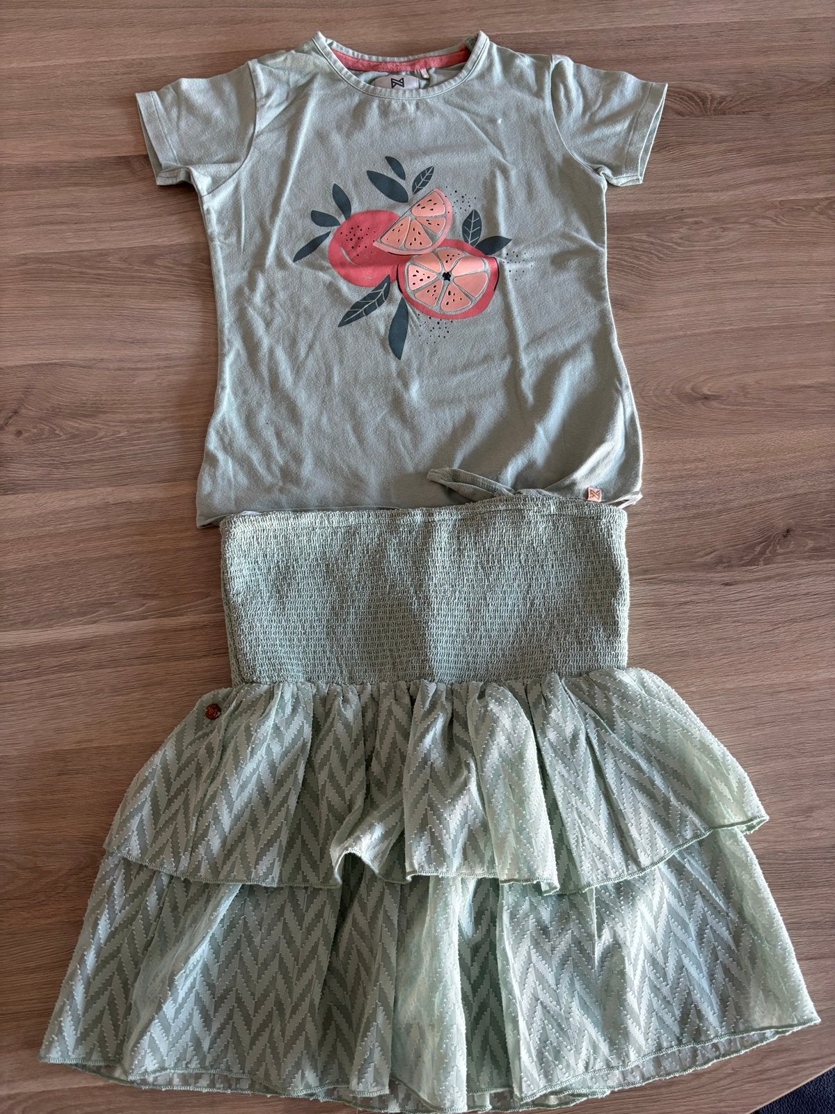 Koko Noko set: T-shirt en rokje maat 134/9 jaar, Ophalen of Verzenden, Gebruikt, Meisje, Setje