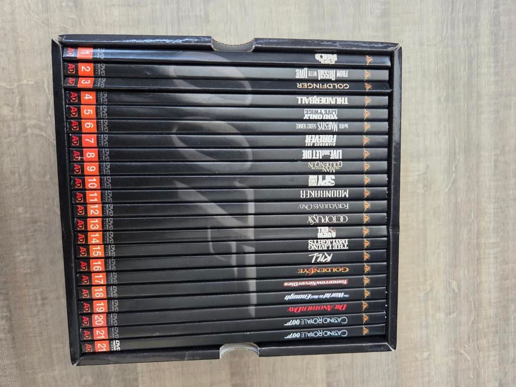 James Bond 007 Collectie Box DVD - 21 Films, Cd's en Dvd's, Gebruikt, Boxset, Actiethriller, Ophalen of Verzenden