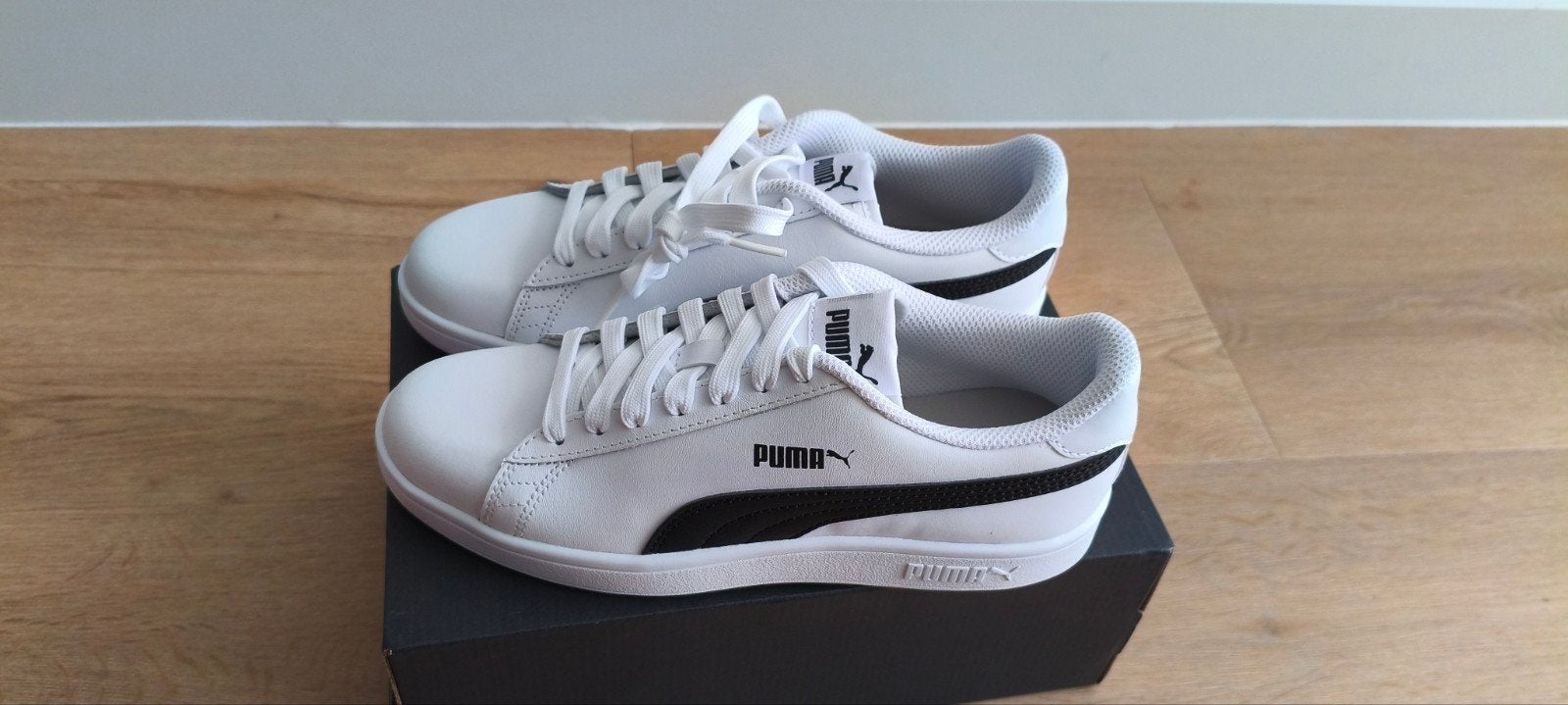 PUMA Smash v2 L sneakers wit /zwart maat 38 (unisex), Ophalen, Nieuw, Wit