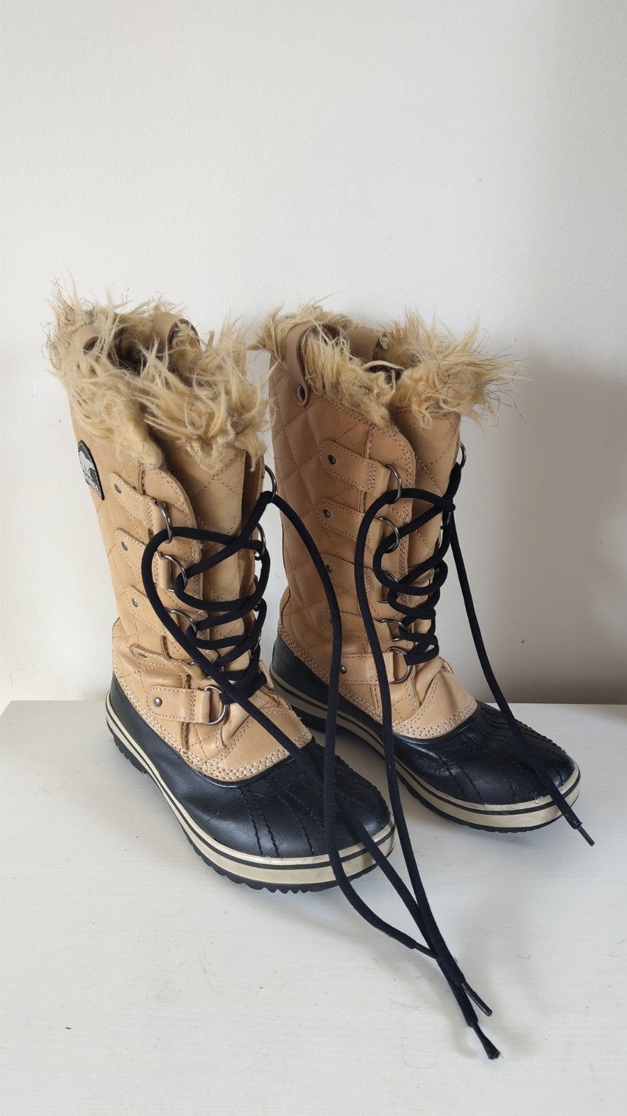 Sorel Snowboots Maat 37 - Beige/Zwart, Beige, Snowboots, Gedragen, Sorel