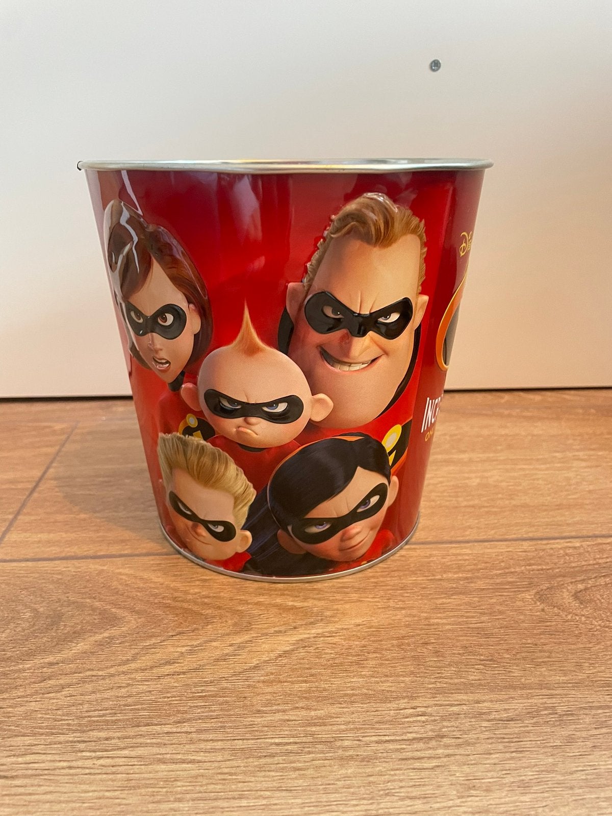 Incredibles 2 popcorn bucket 2018, Ophalen of Verzenden, Zo goed als nieuw, Actiefiguur of Pop