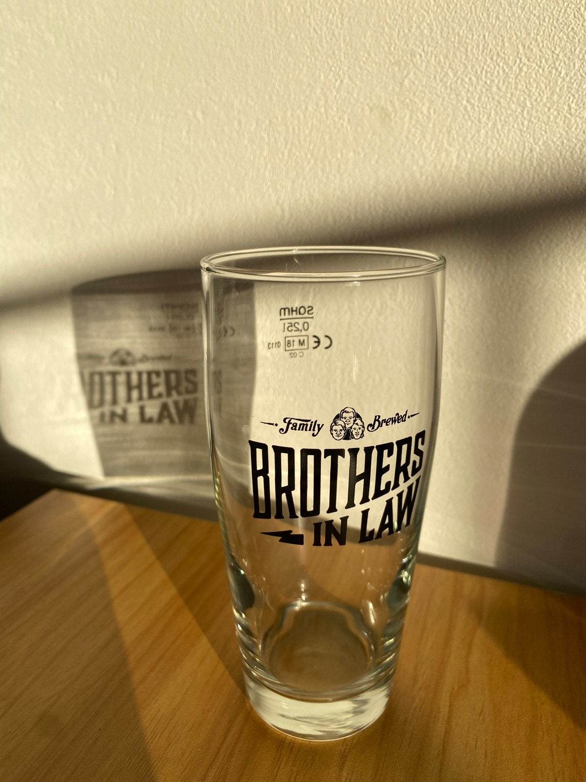 9x Brothers in Law bierglazen - Family Brewed, Verzamelen, Biermerken, Ophalen of Verzenden, Nieuw, Glas of Glazen, Overige merken