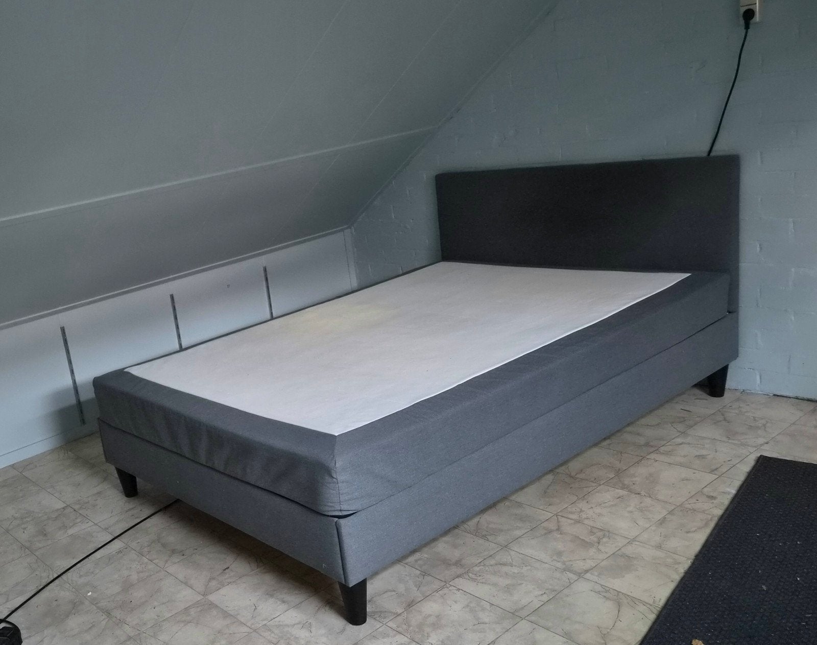 bed ikea sabovik (140 x 200), Huis en Inrichting, Ophalen, Gebruikt, Tweepersoons, 140 cm