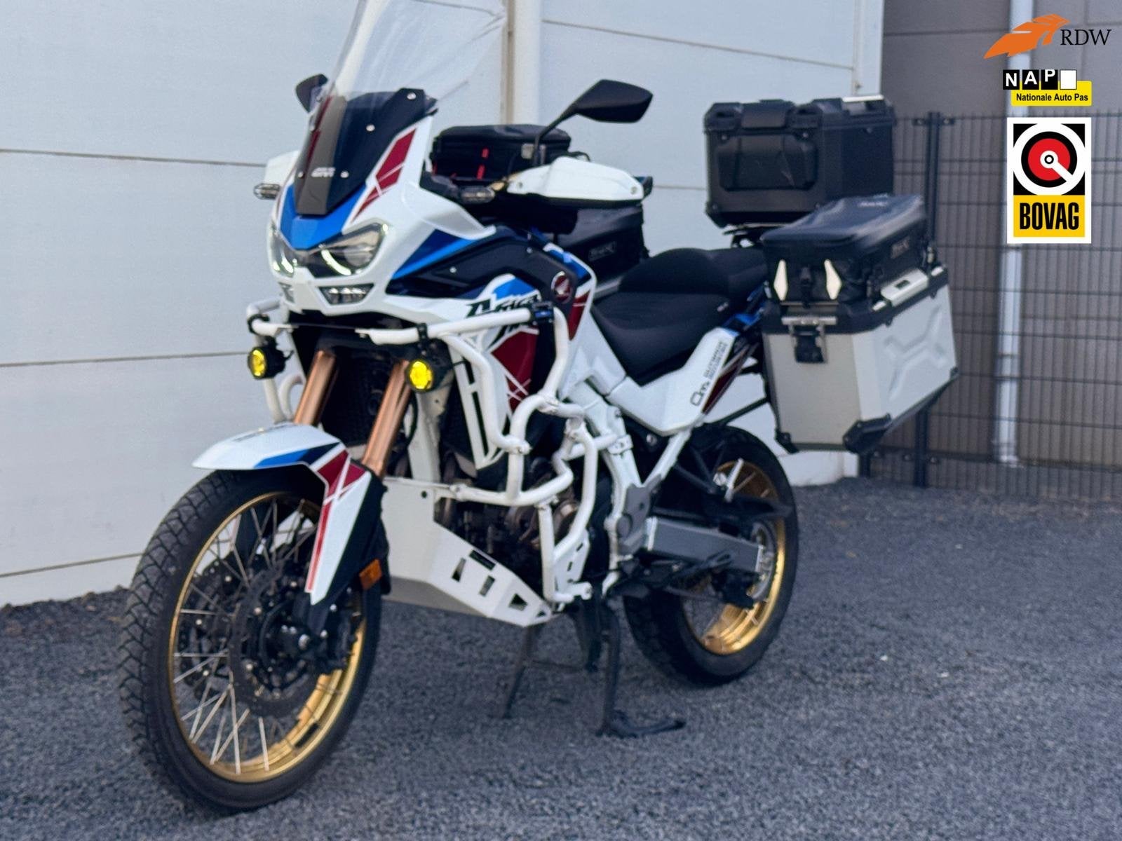 Honda CRF 1100L Africa Twin DCT Adventure Sport Akrapovic, Traction Control, Branch Office Honda Motor Europe Limited Rivium Boulevard 201-234 (Level 11) 2909 LK Capelle aan den IJssel