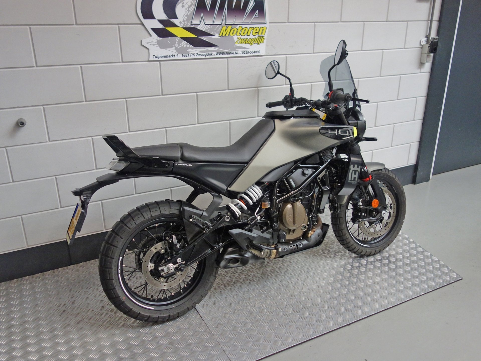 Husqvarna Svartpilen 401, 399 cc, ABS, Handgeschakeld, 12 t/m 35 kW