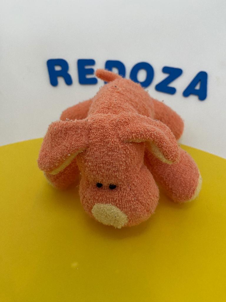 247 happy horse hond hondje oranje geel, Ophalen of Verzenden, Zo goed als nieuw, Overige typen