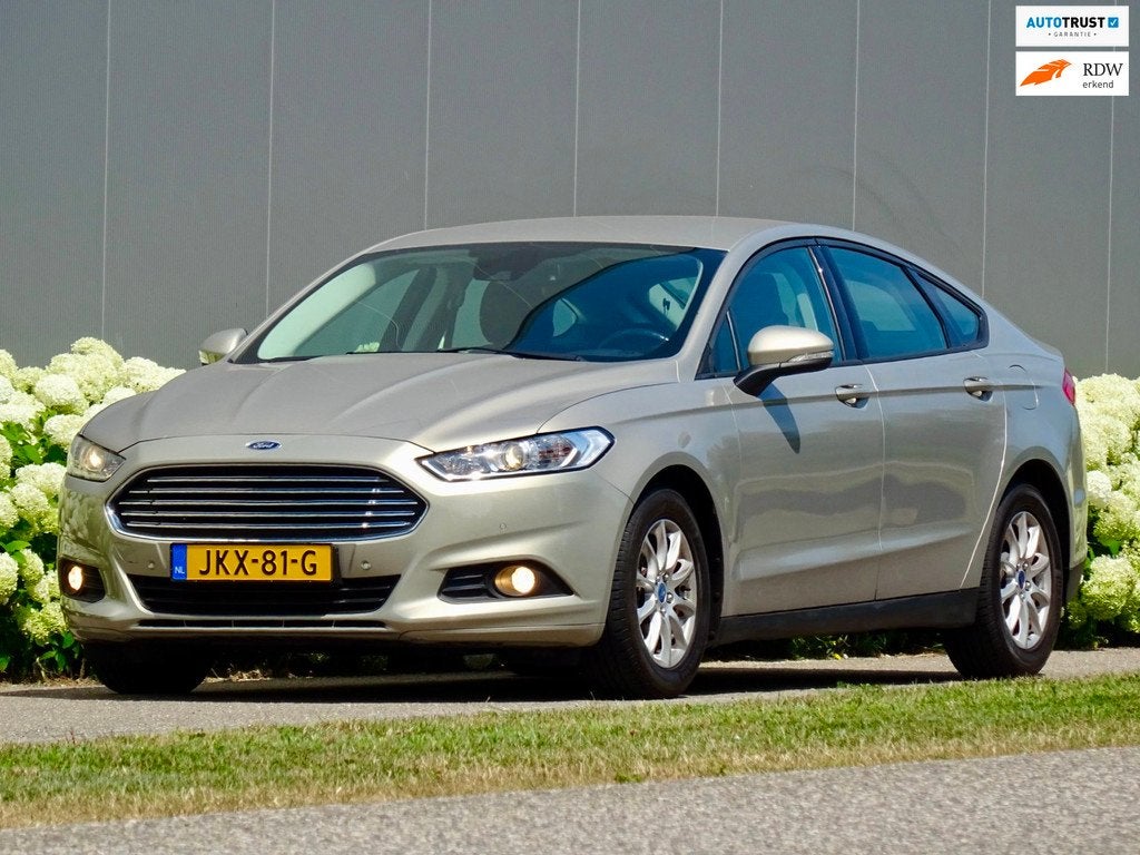 Ford MONDEO 1.5 TITANIUM /// Dealer-Oh / Nieuw-Staat /, Auto's, Ford, Voorwielaandrijving, Stof, 4 cilinders, Bedrijf