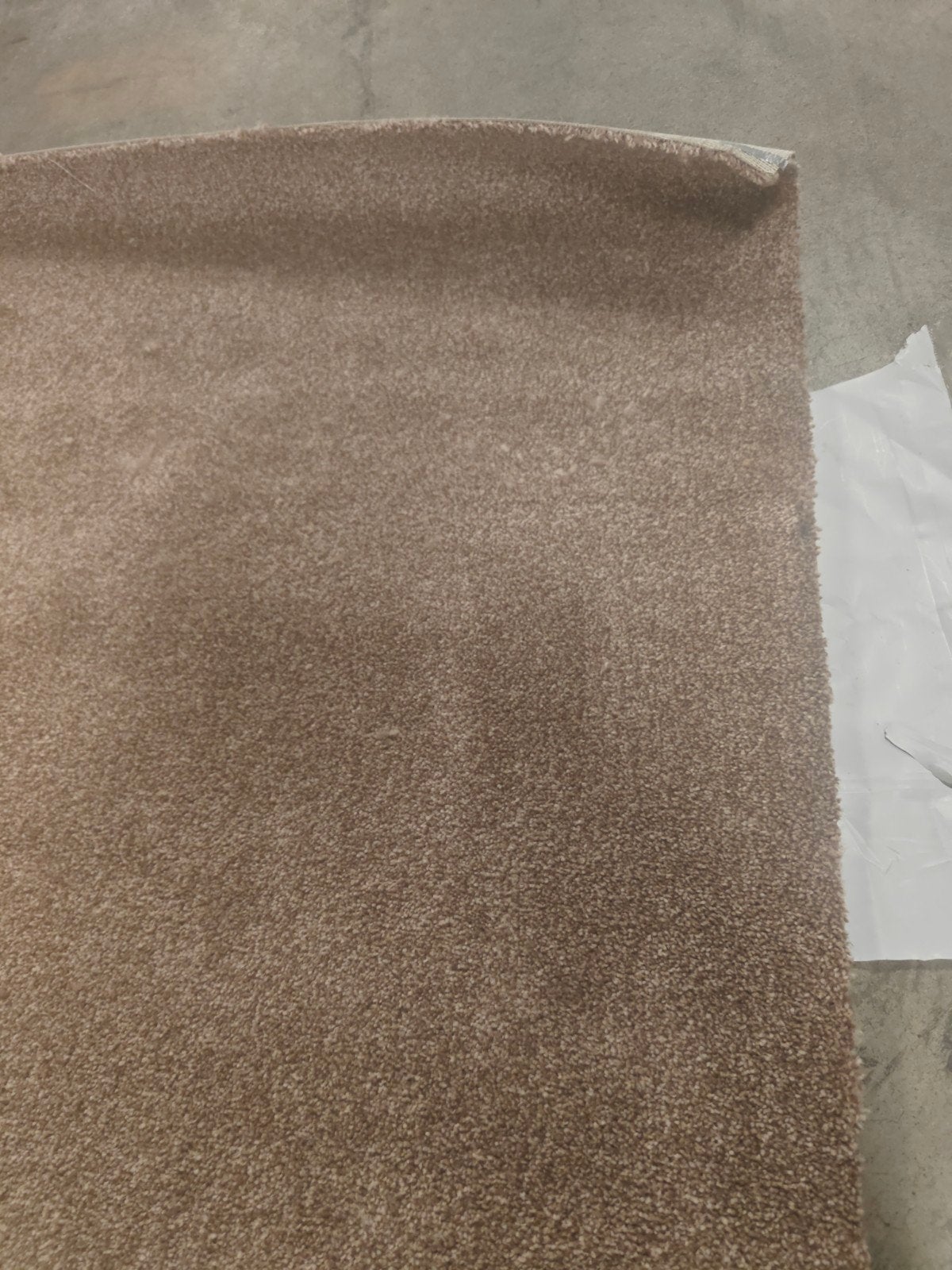 mooie coupon beige tapijt 650 x 400, Ophalen, Nieuw, Beige, Tapijt