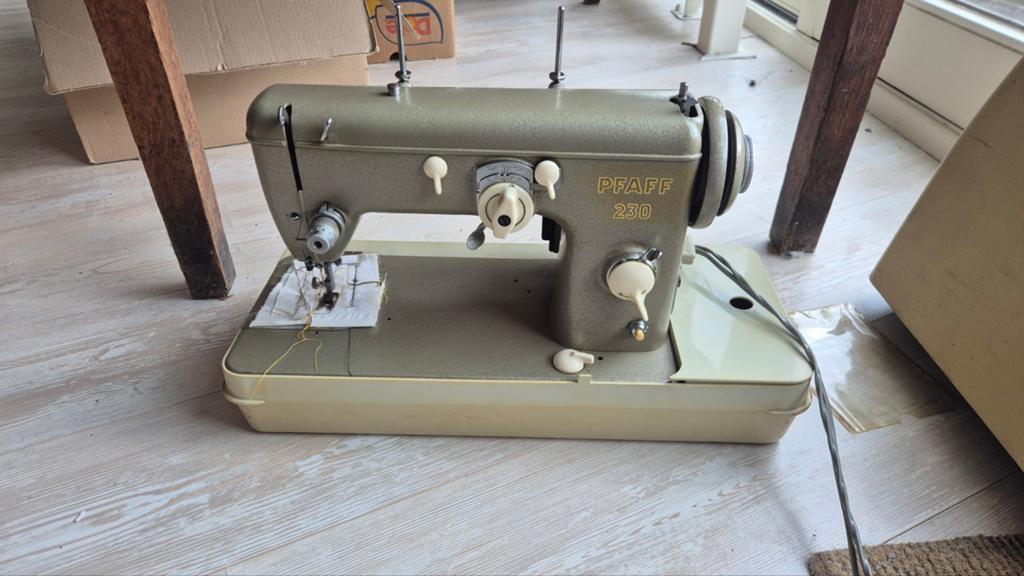 Vintage Pfaff 230 Naaimachine - Goede Staat, Ophalen of Verzenden, Gebruikt, Naaimachine, Pfaff