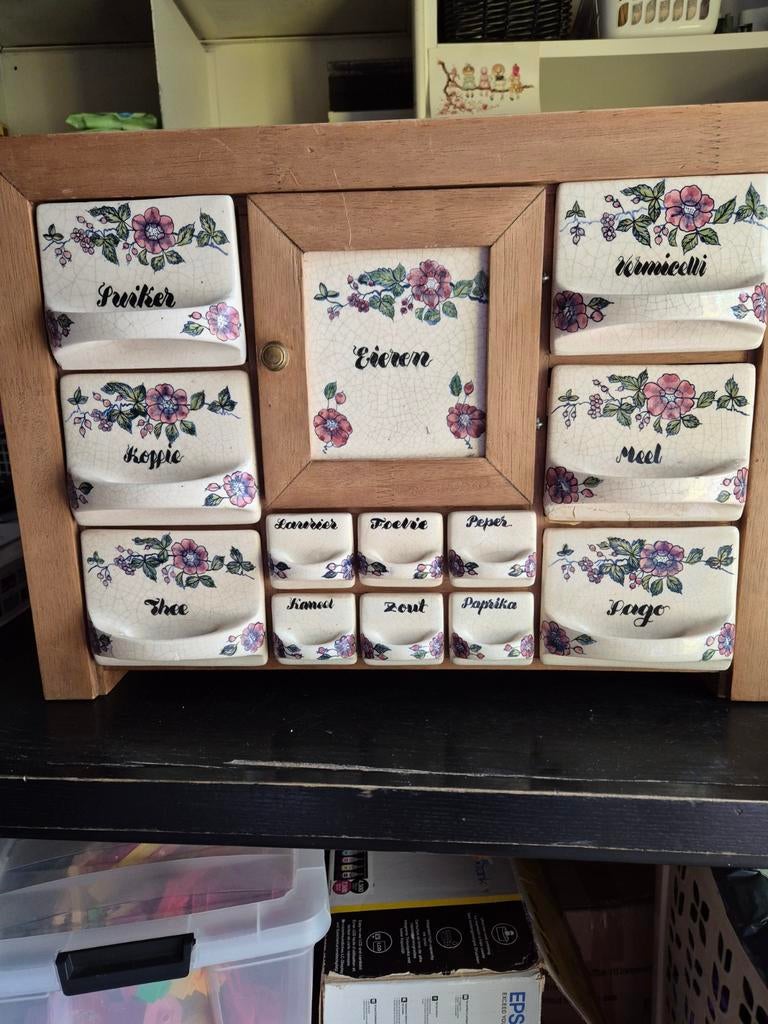 Vintage kruidenrek met keramische lades, Antiek en Kunst, Ophalen