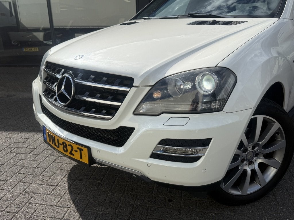 Mercedes-Benz M-Klasse 300 CDI BlueEFF. (bj 2011, automaat), Auto's, Mercedes-Benz, Automaat, Euro 5, Gebruikt, Leder