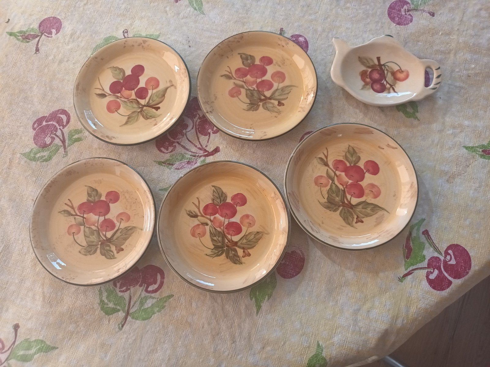 kleine bordjes Vic,s, Ophalen of Verzenden