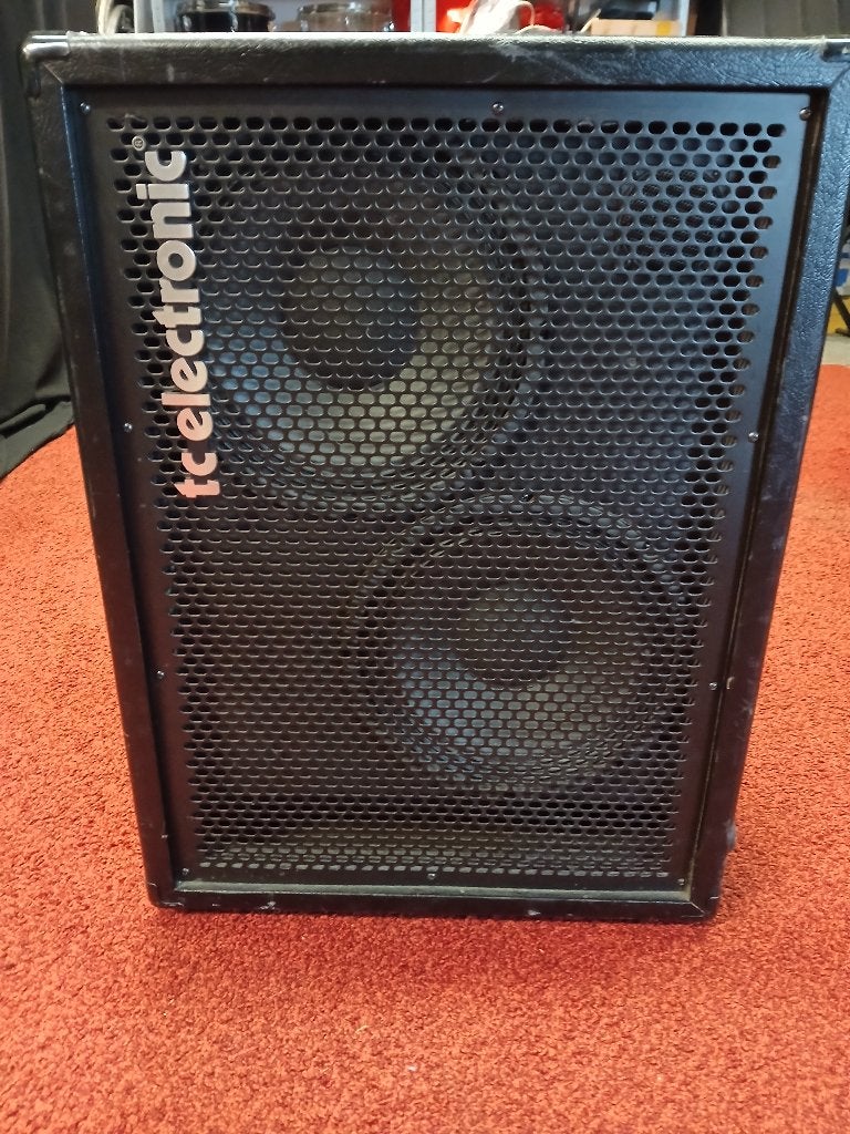 TC electronic 2x10 bas speakerkast, Muziek en Instrumenten, Versterkers | Bas en Gitaar, Ophalen, Gebruikt, 100 watt of meer
