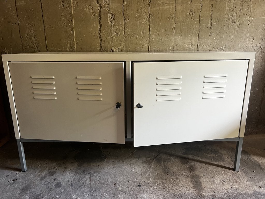 IKEA metalen kastje, tv meubel, locker, 2 deurs, Ophalen, Gebruikt, 50 tot 100 cm, Minder dan 100 cm
