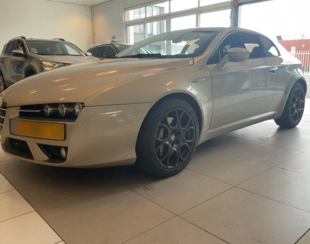 Alfa Romeo Brera 3.2 JTS Q4 Q-Tronic SkyWindow Automaat, Auto's, Alfa Romeo, Automaat, 4 stoelen, Geel, Bedrijf
