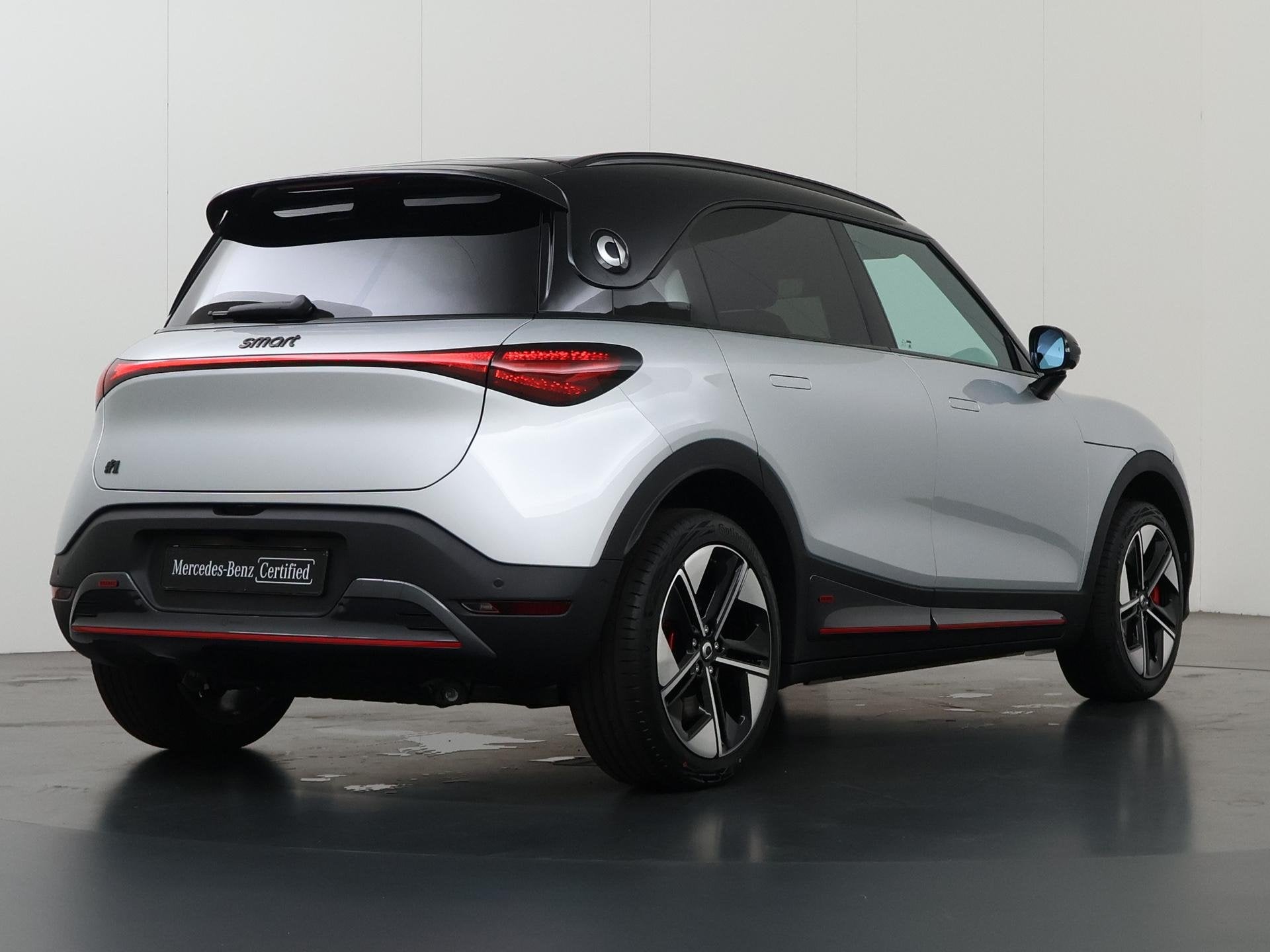smart #1 BRABUS 66 kWh | Panoramadak | HUD | Keyless entry |, Auto's, Smart, Automaat, Zwart, Alcantara, SUV of Terreinwagen