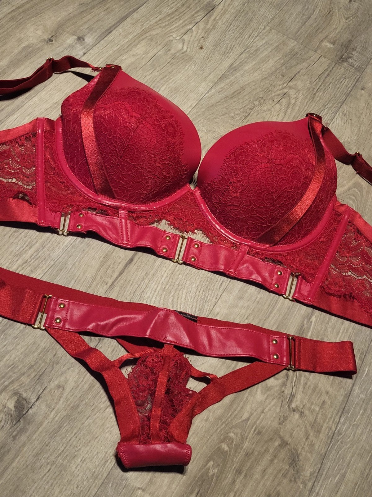 Rode nepleren lingerie set, Hunkemoller, private collection, Kleding | Dames, Hunkemöller, Verzenden, Rood, Setje