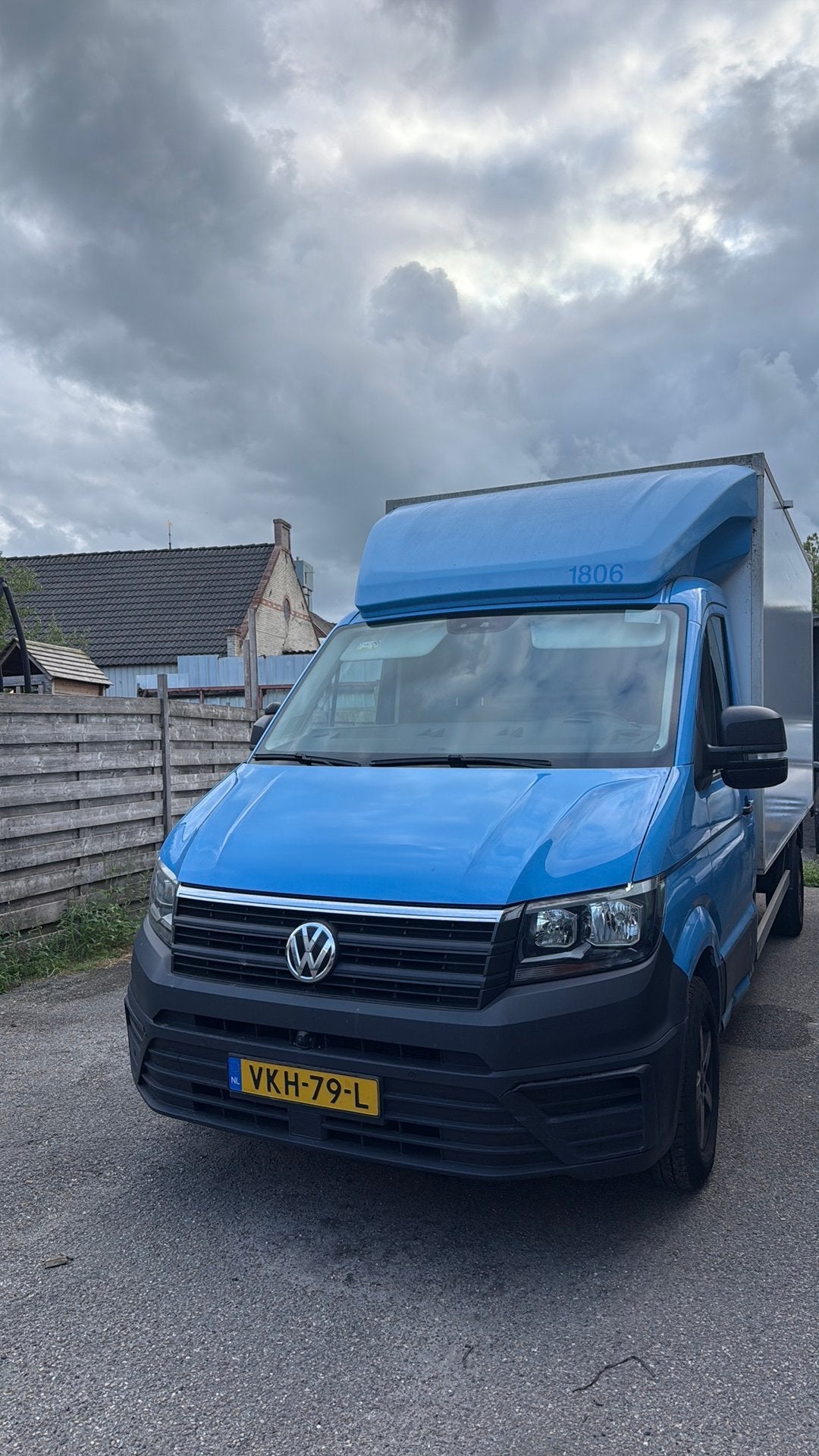 Volkswagen Crafter 2021 Blauw. Is btw auto, 2169 kg, Bedrijf, Diesel, 2 stoelen