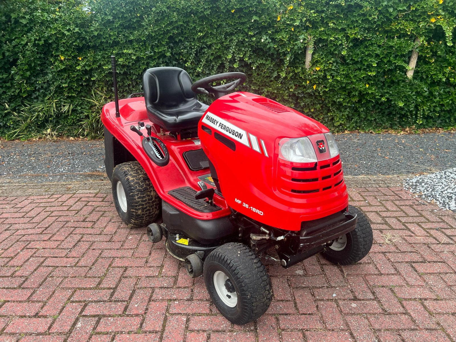 Massey Ferguson MF 38-18RD Zitmaaier - Goed Onderhouden, Tuin en Terras, Ophalen, Cirkelmaaier, Gebruikt, Elektrische starter